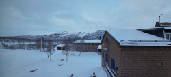 Vue du paysage depuis chambre d'hôtel à Abisko